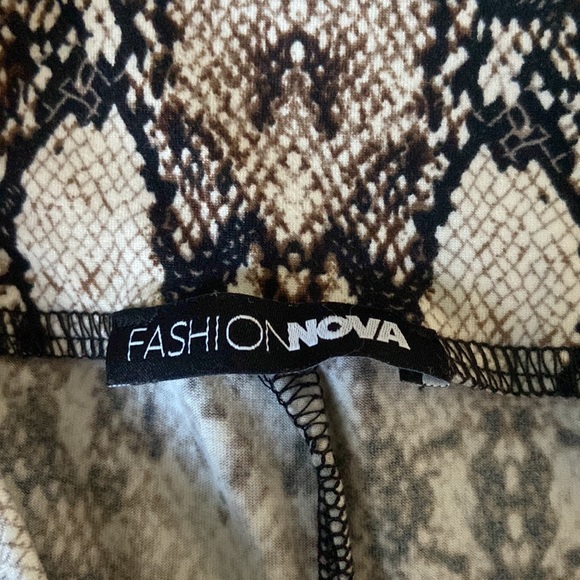 Fashion Nova Biker shorts, size M - Picture 2 of 4